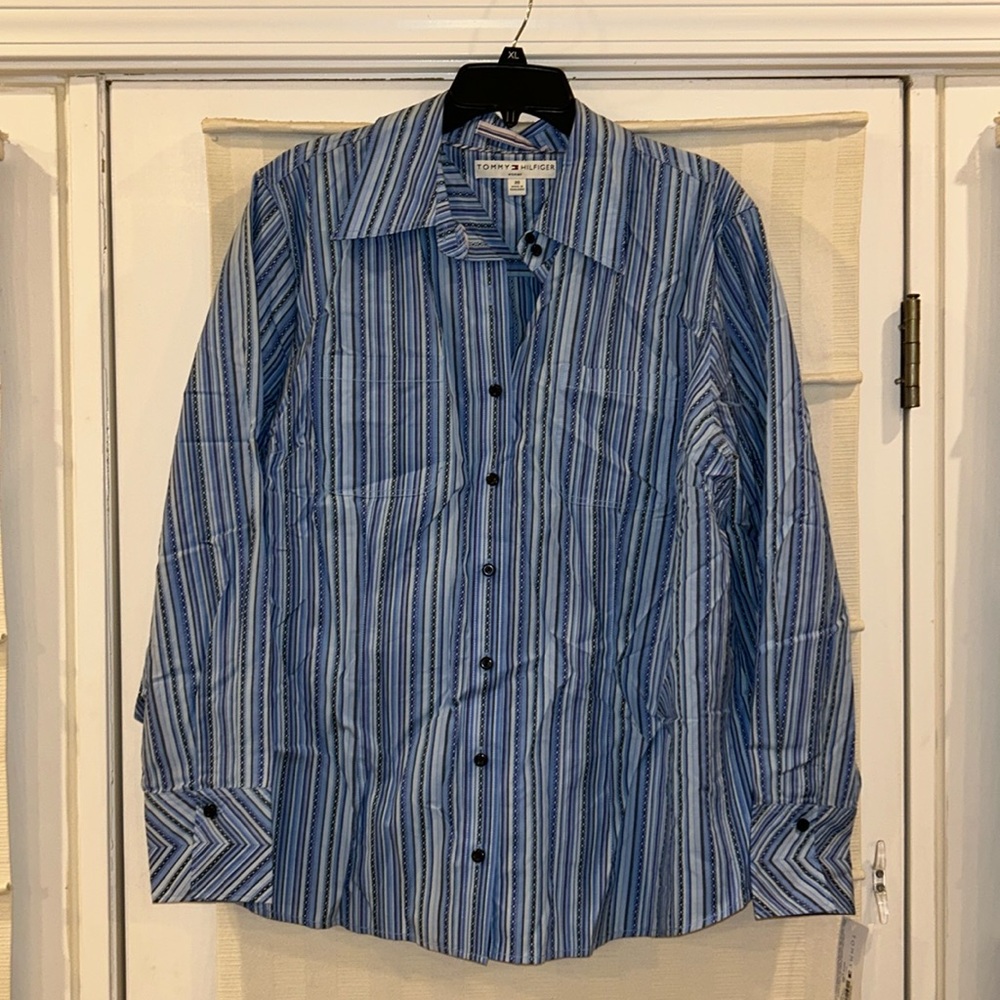 Tommy Hilfiger women’s plus size blouse, New with Tags!